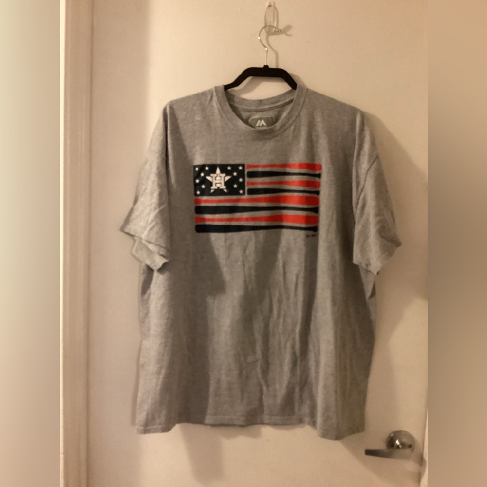 Men’s T-shirt two XL